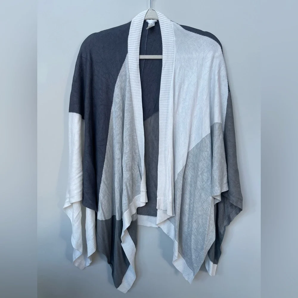 Lululemon | Hatha Wrap One Size Blue Gray White Geometric Open Front Lounge